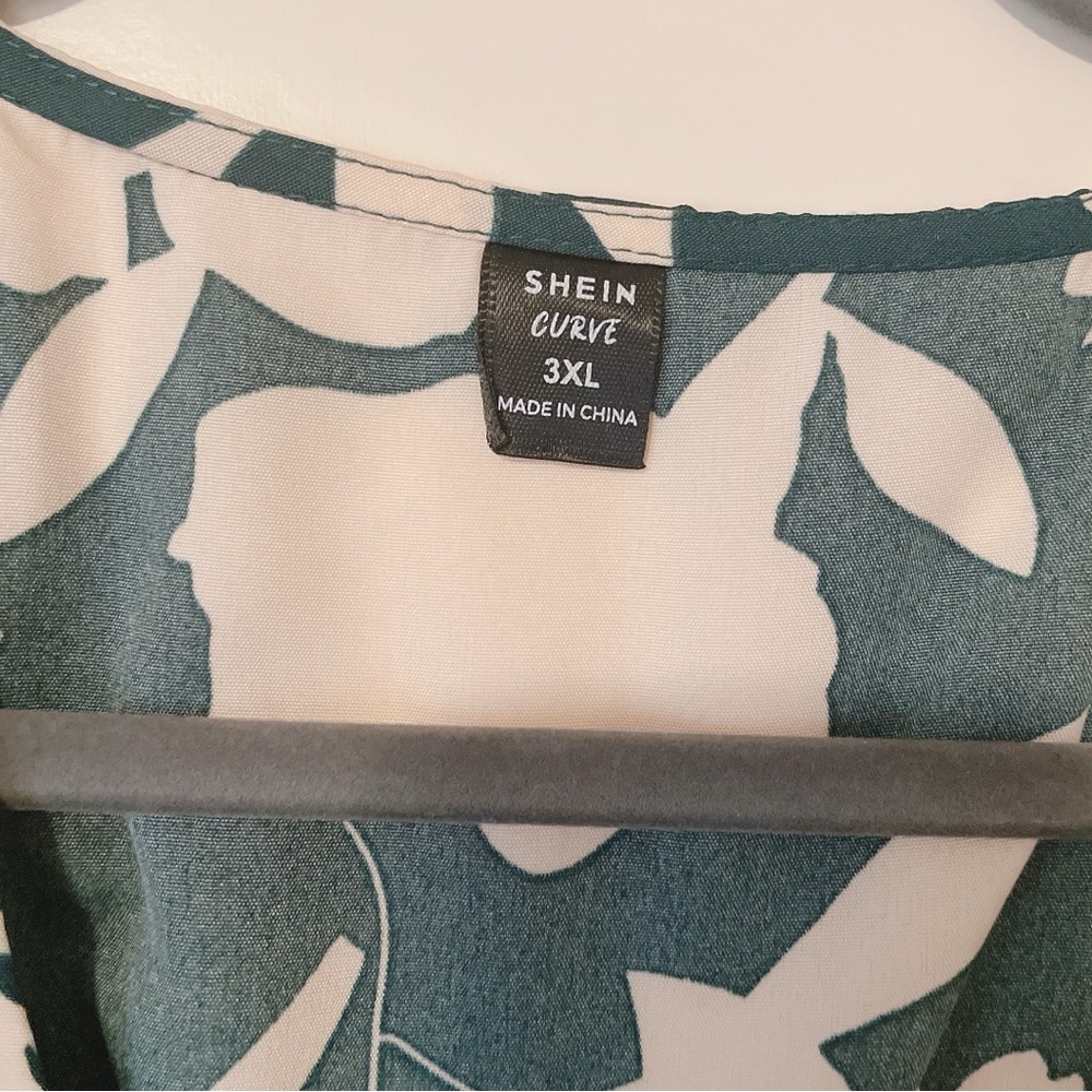 Shein Green & Cream Floral Dress Size 3X - Picture 7 of 11